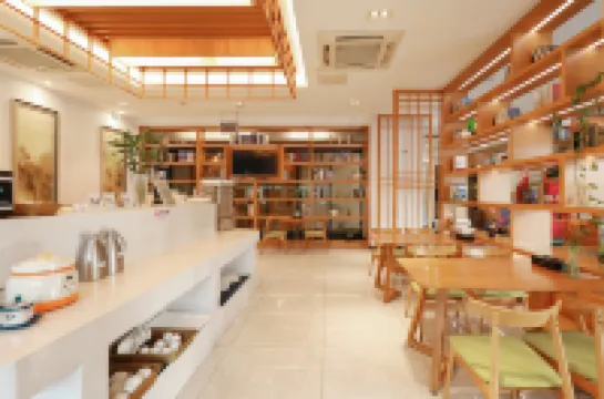 Qingmu Select Hotel (Xuancheng Langxi Jinmao Building)