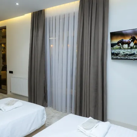 Rich Land Hotel
