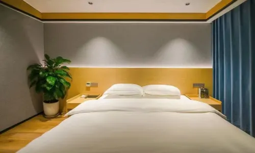 Rongxin Holiday Hotel