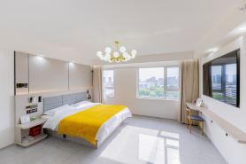 Heyue Seaview Audio-Visual Hotel (Yantai University International Expo Center)