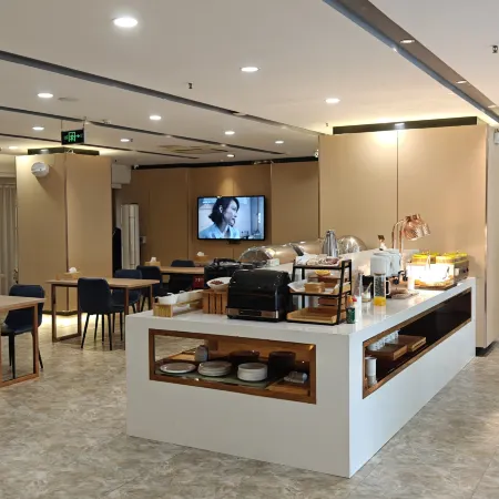 Shucheng Hotel (Changsha Wu Yi Square IFS Guojin Center)