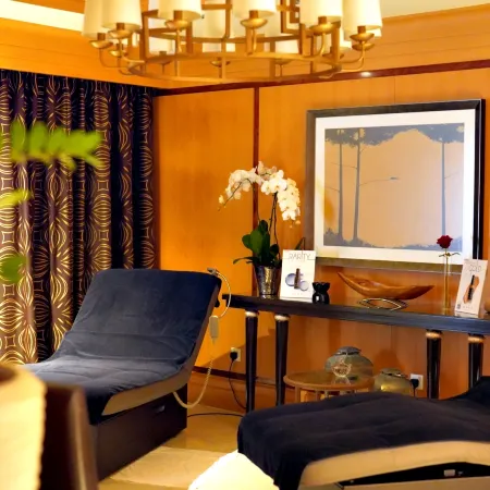 The Ritz-Carlton Abu Dhabi, Grand Canal