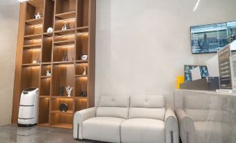 Lihao Yiju Hotel (Wuhan Hubei University Subway Station)