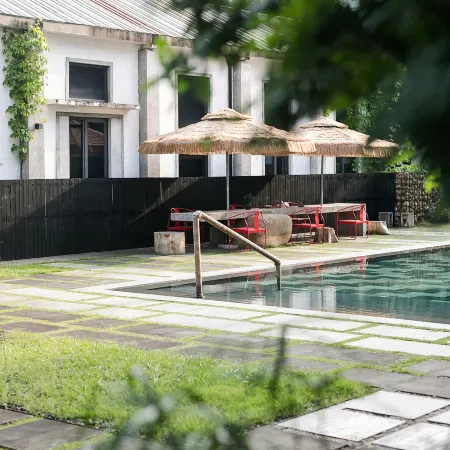 Floral Lux Hotel· Quzhou Yueyin Heji Hotel