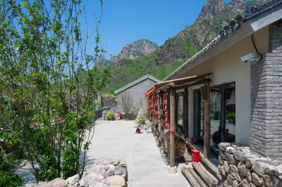 Beijing Mianhuatang Castle Resort Homestay Hotel in zona Great Wall at Bailing Pass