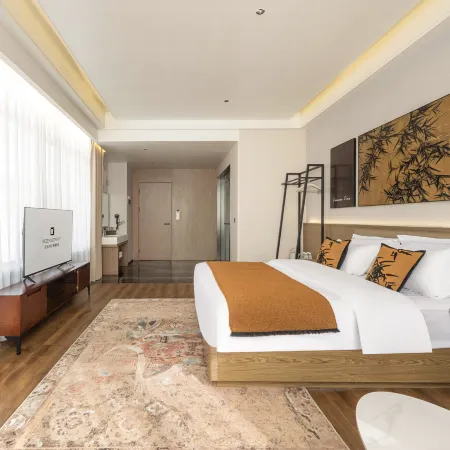 Lizun Residence·Xiangjiang Holiday (Saer Kul Lake Branch)
