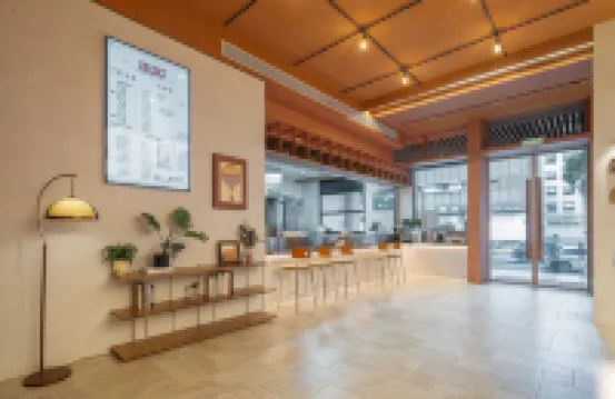 Captain 5 Youth Hotel (Shanghai Zhongshan Park Jiangsu Road Subway Station)