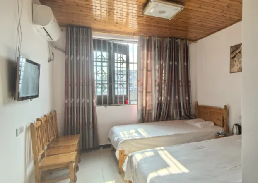 Manjianglou Chinese Inn (Songgai Ancient Town) Hotels near Zhuyangxi Railway Station