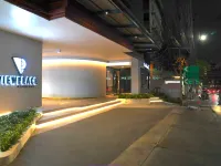 Viewplace Hotel&Residence Hotels near Bangkapi