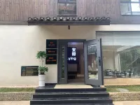 Laiyin Lying Homestay Hotels in Taijiang