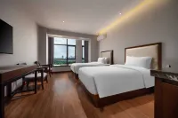 Yanqi Art Hotel (Yichun High-speed Railway Station People's Government Branch)