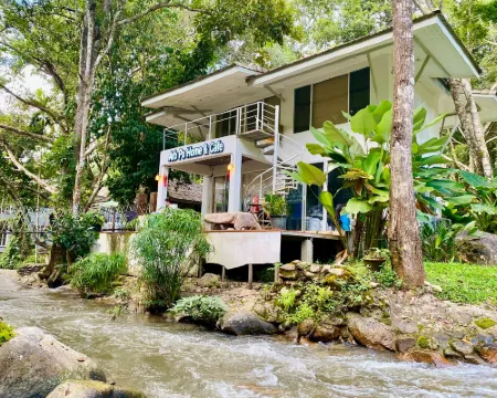 อาบป่า โฮม แอนด์ คาเฟ่ ณ แม่ออน โรงแรมในอำเภอ แม่ออน