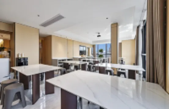 Miaohuang Royal · Cloud Realm & Wild Trace High-Altitude Scenic View Hotel