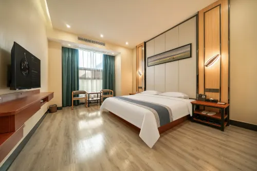 Haitang Hotel (Fangchenggang North High-speed Railway Station)