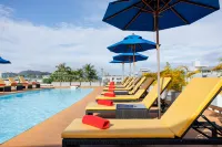 Days Inn by Wyndham Patong Beach Phuket - Rooftop Pools