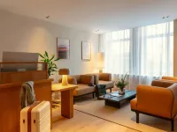 Hotel Middelland Rotterdam Отели рядом с достопримечательностью «Эмхавен»