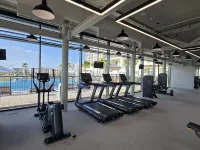 Yas Island Studio, Near F1, Waterpark/Ferrari View โรงแรมใกล้ยาส บีช