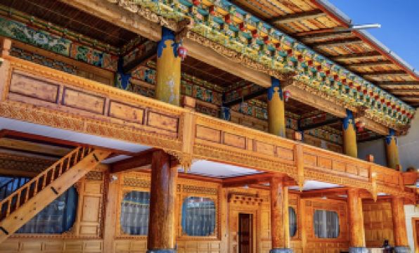 Shangri-La Fanjing Muses Homestay (Shangri-La Printing Scripture Academy)