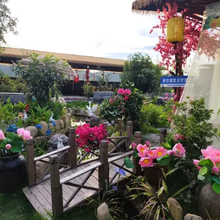 Zhuang and Yao Style Homestay