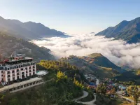 DeLaMont Sapa Hotel - Hill Serenity Retreat Hotels near Bản Mòng Sapa - Mong Village Resort Sapa