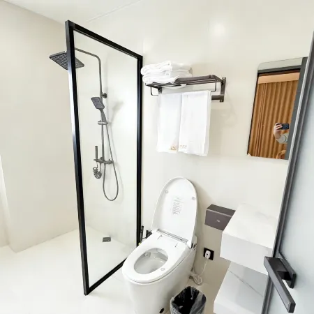Lipu Xinyi Hotel