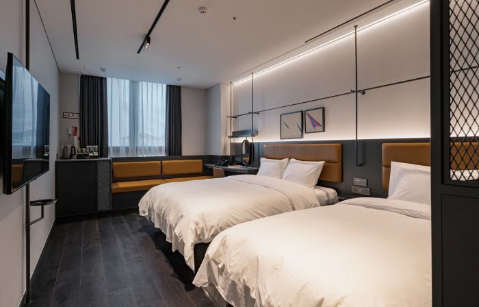 แอล7 ชุงจัง บาย ล็อตเต โฮเทลส์ (ชื่อเดิม รามาดา พลาซา บาย วินด์แฮม ชุงจัง)