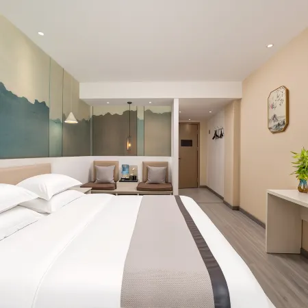 Huanghe Hotel