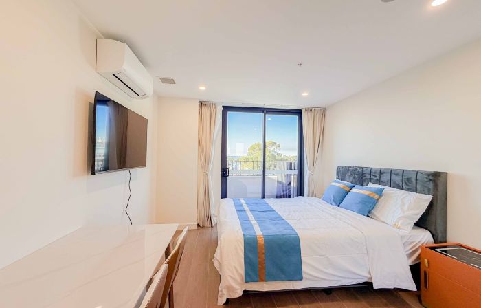 Auburn Studio