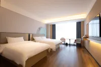 Yirui Grand Hotel (Shenbei University Town) Hotels near Shenbei