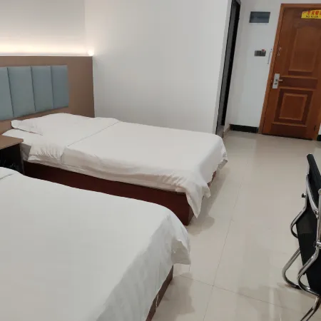 Luoshan Jingyuan Express Hotel