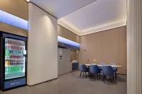 OKDAY Hotel (Nantou Railway Station, HaiYa Mega Mall, Zhongshan) - parkir