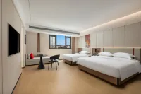 Kunming South Station Ramada Encore Hotel