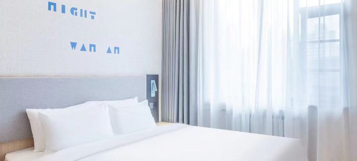 Huasu Hotel (Xining Mojia Street Wangfujing) โรงแรมในซีหนิง