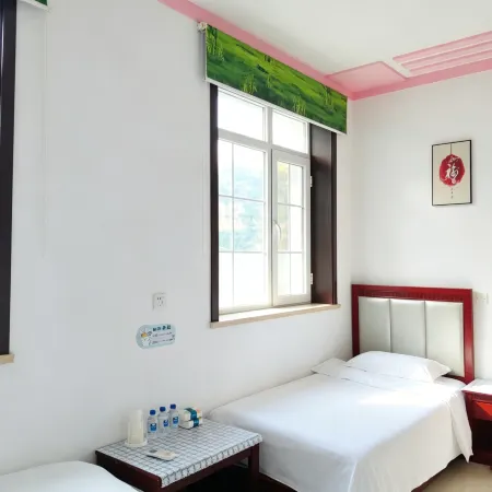 Guanlan Courtyard