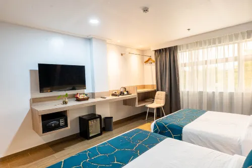 Kuadro Hotel & Suites