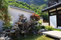 Maple Grove Inn (Baquanxia Store)