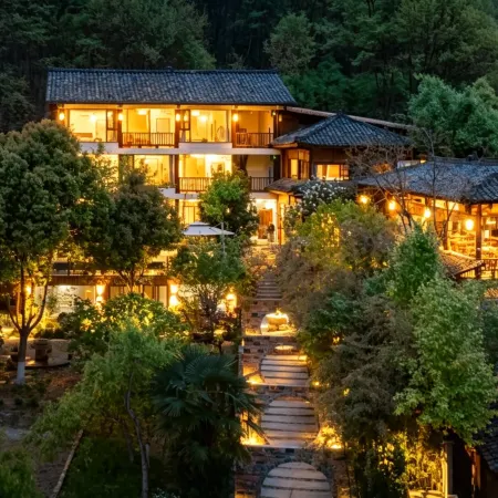 Tangjiahe Zhuyin Mountain House Homestay