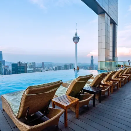 The Platinum KLCC by Holma Отели рядом с достопримечательностью «Станция метро Dang Wangi»