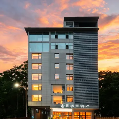 G Joyful Chujian Hotel (Xishuangbanna Jinghong Manting Park Zongfo Temple) Hotels near Manting Imperial Garden