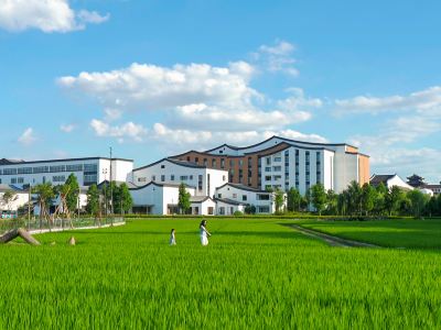 Arcadia Village Hotel