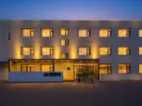 Immersing Resort Hotel (Baoding East Station Hebei University New District) Hotels in de buurt van Baoding University