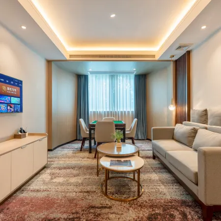 Longfeng Hotel