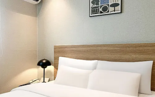 ADAM Hotel - 2 ดาว