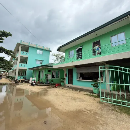 Mac-Van Mae Beach Resort