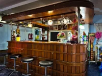 Golden Cherry Hotel - Bintang 3
