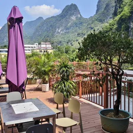 Tianchuang Huah River Homestay (Jiudun Overflow Skylight Cluster)