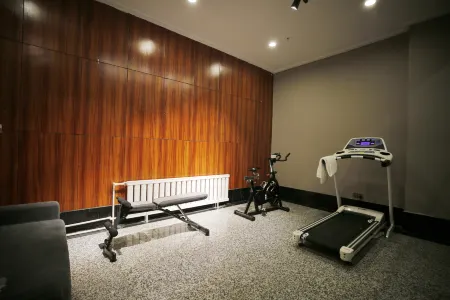 Homeinn Selected Hotel (Shenyang Changjiang North Street Beiling Park) Отели рядом с достопримечательностью «SAC (Shenyang Aircraft Corporation) Aviation Expo Park»