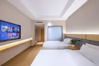 Tianyuan Mercure Hotel (North Passenger Transport Station Meihuan Park Branch) Hotel a Xuanwei