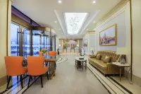 Vienna Hotel (Linyi International Airport Wuyue Plaza)