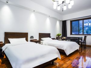 Xuancheng ZhiYuan Impression Hotel